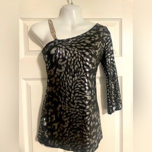 Venus metallic one shoulder leopard print top size small